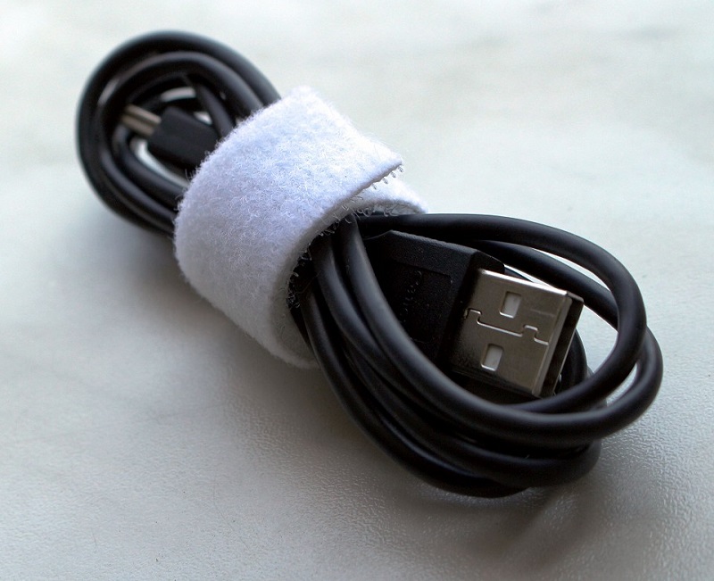 Suchý zips šírka 20 mm biely obojstranný